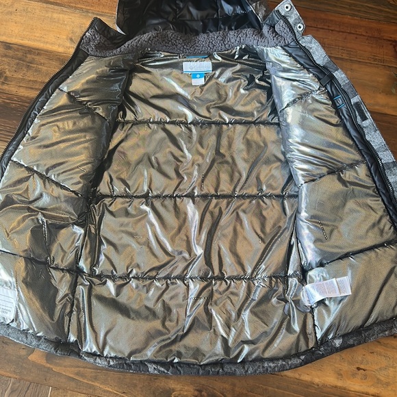 Columbia Boys Snow/Winter Jacket - Picture 6 of 14